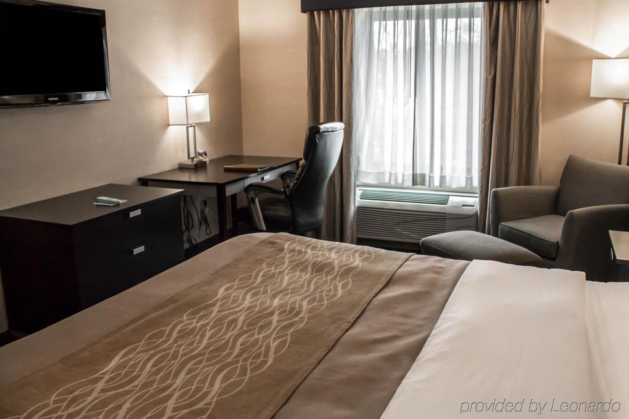 Holiday Inn Express & Suites - Albany Airport - Wolf Road By Ihg Exterior foto